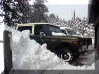 My daughter's Bronco blizzard of 03 (47416 bytes)